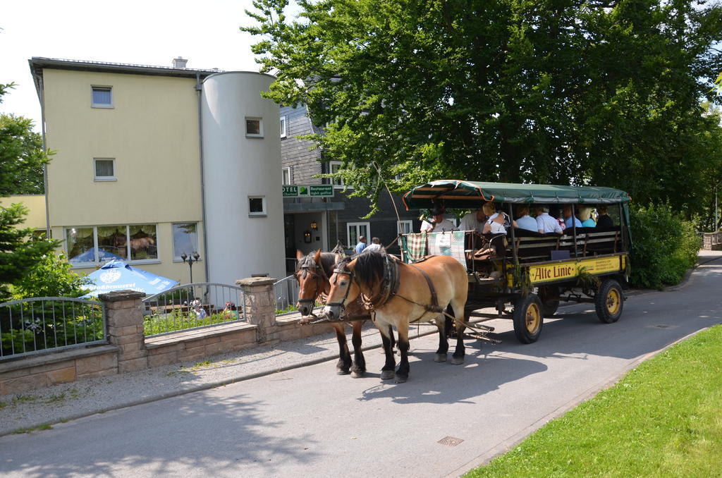 Hotel Haus Oberland Masserberg Exterior foto